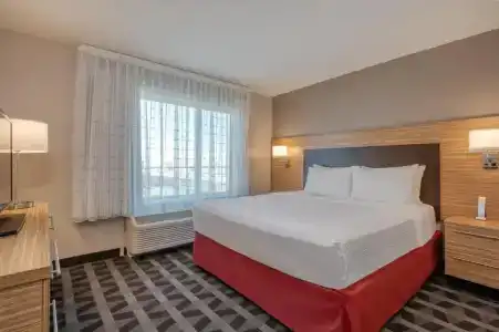 TownePlace Suites by Marriott Indianapolis Airport - 72