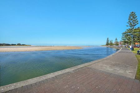 Waldorf Serviced - 13