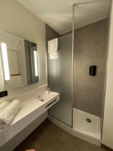 b&b hôTel Clermont Ferrand Centre - 9