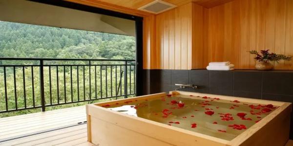 Yamanaka Onsen Hanatsubaki - 61