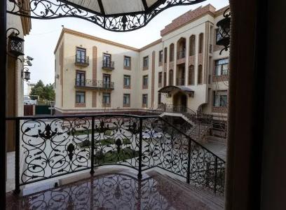 Zargaron Plaza - 80