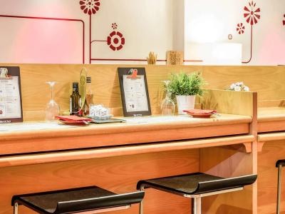 ibis Porto Centro São Bento - 17