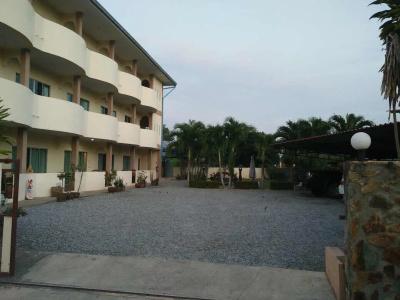 The One Apartment Bangsaray by RoomQuest - 9