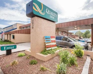 Quality Inn - 17