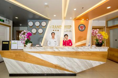 Grand Jeep - Managed By Rhm Group - 24