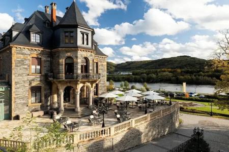 Schloss Lieser, Autograph Collection - 64
