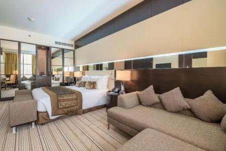 Radisson Blu - 82