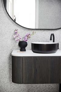 Adina Apartment Flinders Street - 105