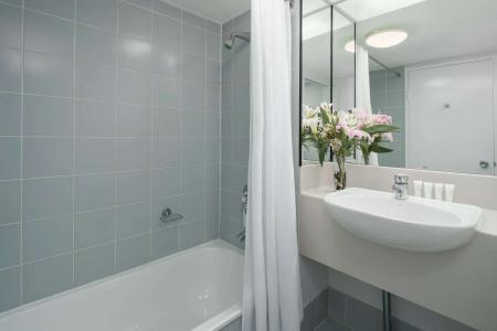 Rydges Esplanade - 75