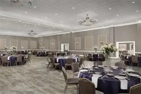 Virginia Crossings, Tapestry Collection by Hilton - 29
