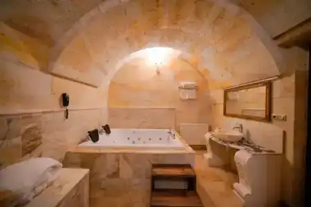 Serenus Cave Suites - 101