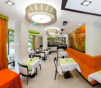 Corso Boutique - 24