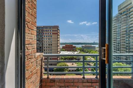 Sheraton Suites Old Town - 66