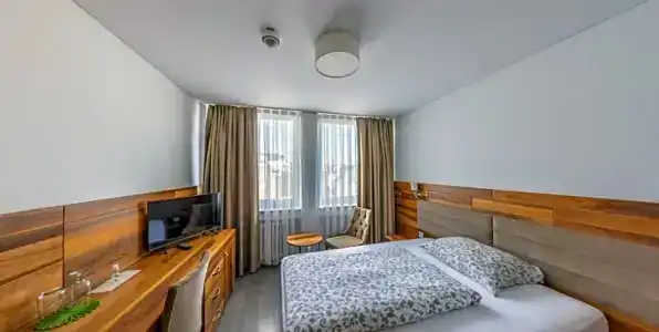 Bayrischer Hof - 28
