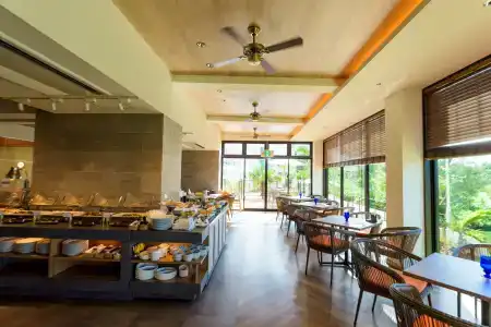 Best Western Okinawa Onna Beach - 13