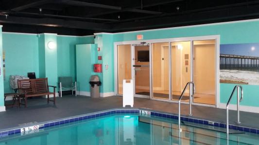 Commander & Suites - 15