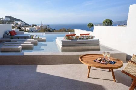 Potnia Theron Suites - 102
