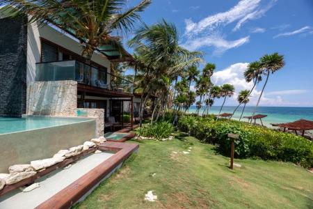 Mi Amor a Colibri Boutique-Adults Only - 26