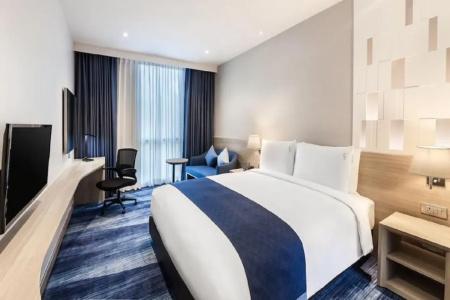 Holiday Inn Express Bangkok Soi Soonvijai, An Ihg - 5