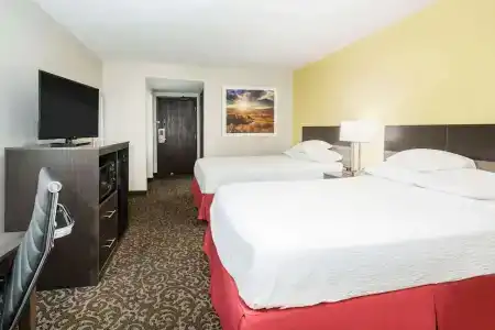 Days Inn by Wyndham Phoenix North - 17