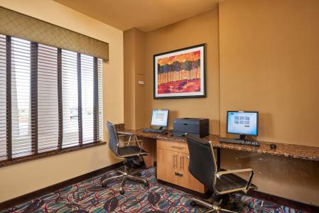 Holiday Inn Express & Suites Airport, An Ihg - 23