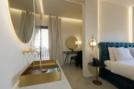 Alley Boutique and Spa - 250