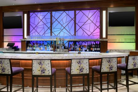 DoubleTree Suites by Hilton Phoenix - 27