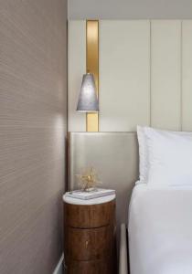 Crescent Court - 51