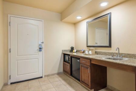 Hampton Inn - Suites-North-I-95 - 16