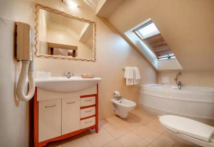 Capital with private wellness - 15