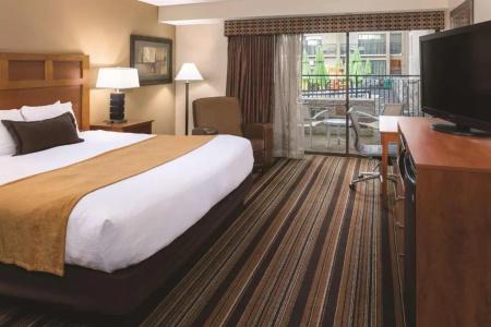 Best Western Plus - 99