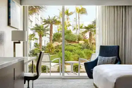 Ventura Beach Marriott - 54