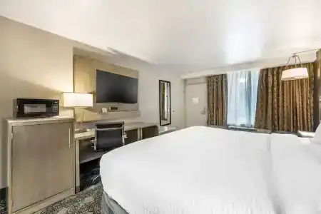 Clarion Inn - 48