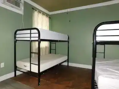 India House - 6