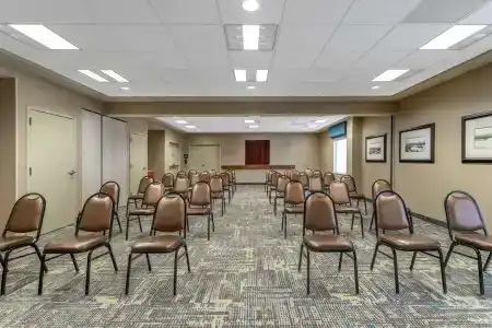 Hampton Inn & Suites Minneapolis St. Paul Airport - Mall of America - 17