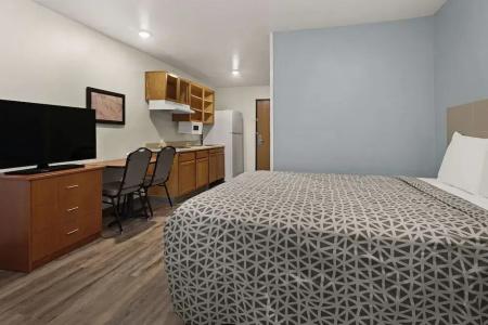 Woodspring Suites West In Qd - 47