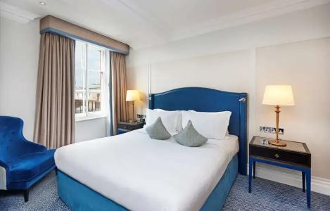 The Waldorf Hilton - 89