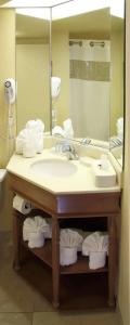 Hampton Inn - 127
