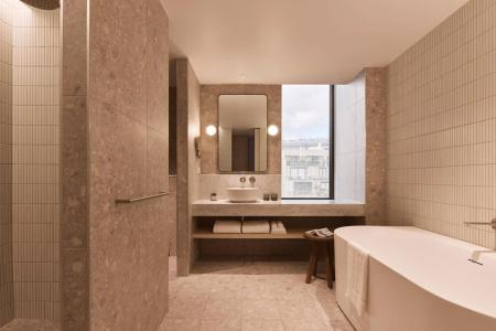 Rydges - 47