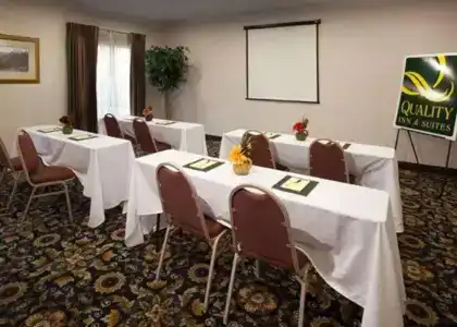 Quality Inn & Suites Near University - 15