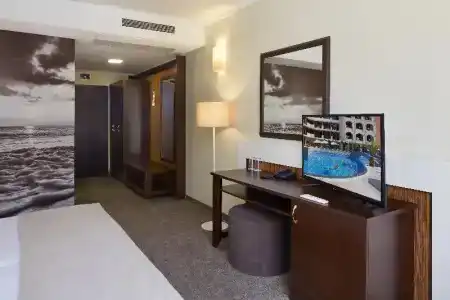 Nobel Ultra All Inclusive - Free Beach Access - 52