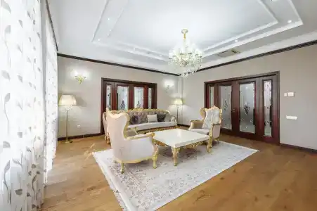 Royal Residence - 206
