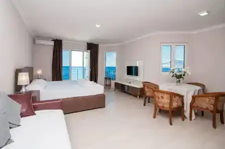 Open Sea Luxury - 35
