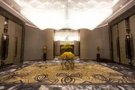 DeRUCCI - 1
