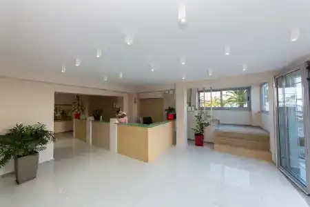 Saranda Palace - 1