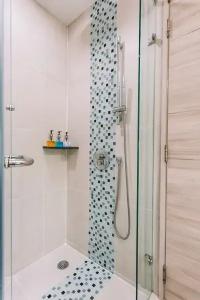 Adelphi Suites Bangkok - Sha Extra Plus - 61