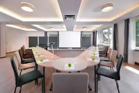 Best Western Plus Suites - 21