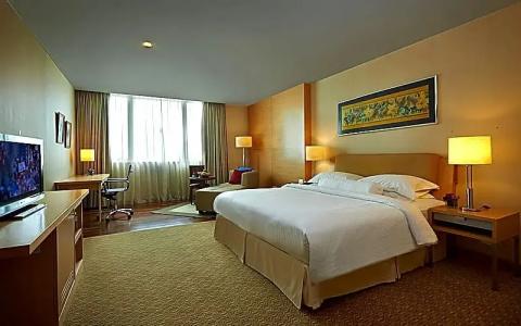 Royale Chulan The Curve - 54