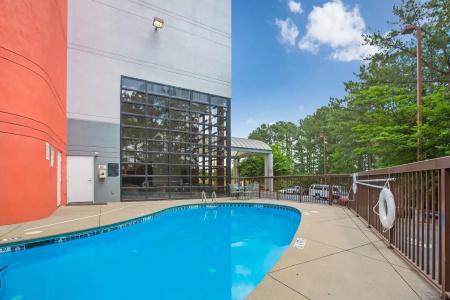 Budgetel Inns & Suites - Atlanta Galleria Stadium - 12