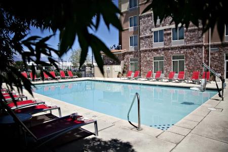 Hilton Garden Inn - 18